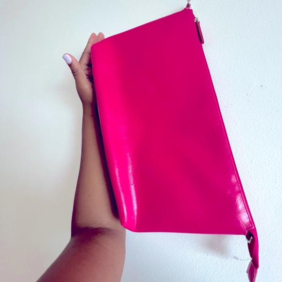 Stunning pink clutch in excellent condition - Picture 2 of 8